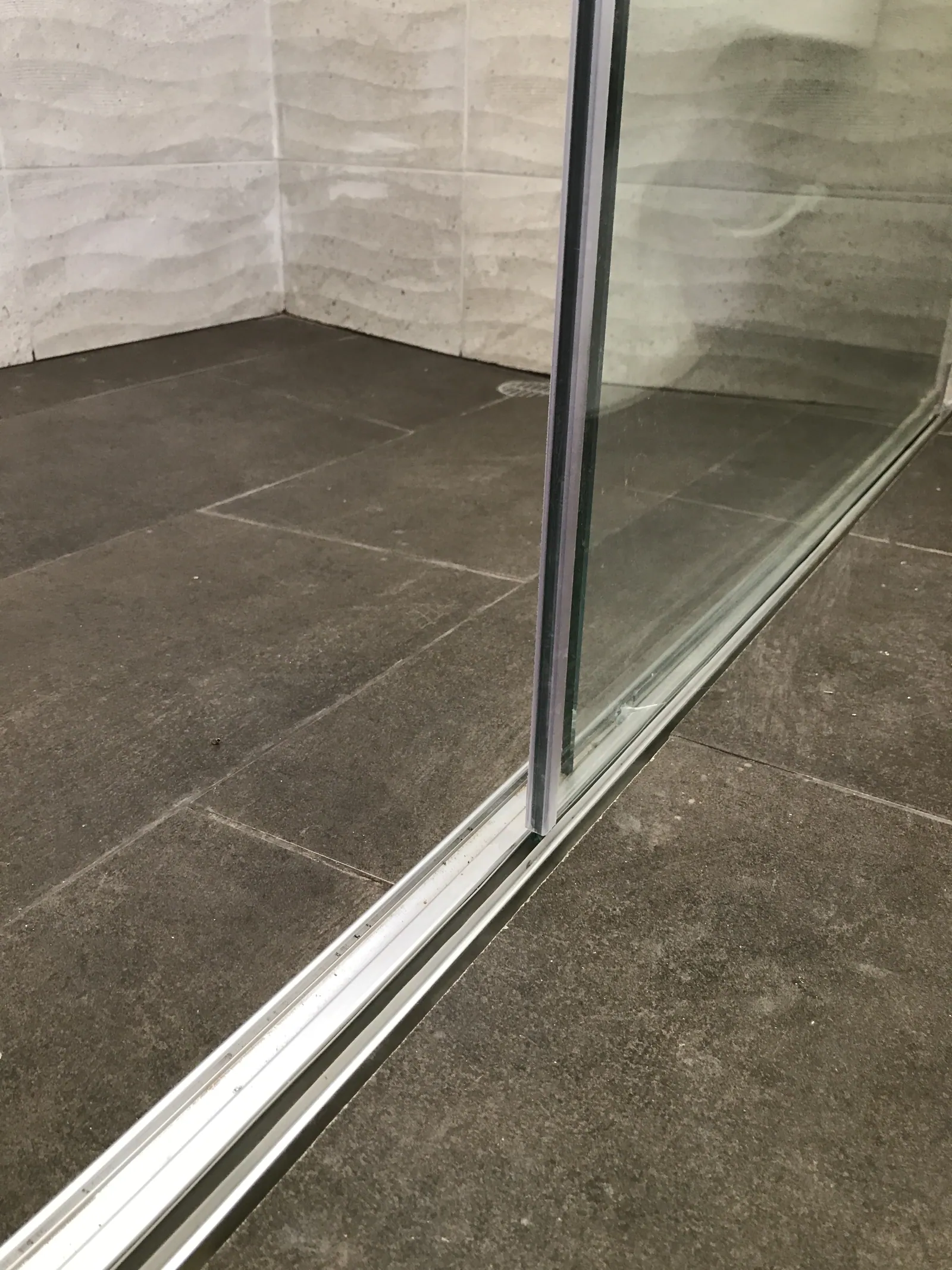 Divisiones de baño en aluminio y vidrio — ALUGANT, imagen 3