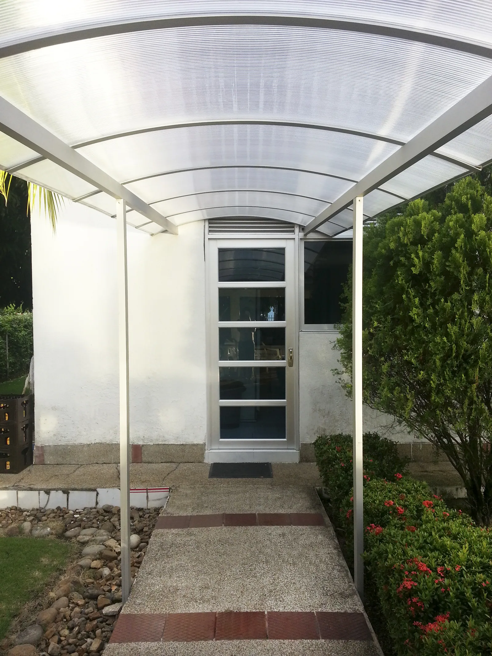 Marquesinas en aluminio y vidrio — ALUGANT, imagen 8