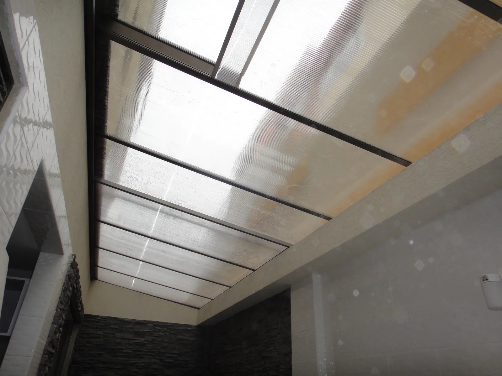 Marquesinas en aluminio y vidrio — ALUGANT, imagen 12