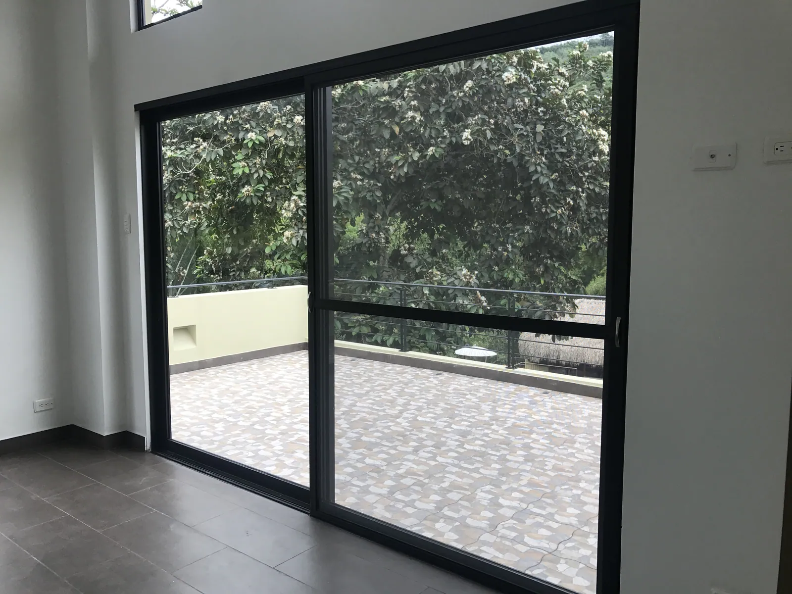 Puertas corredizas, instalación en obra